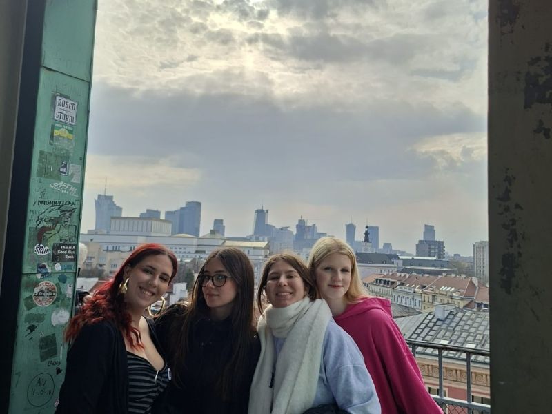 653044561 1545167584278877 n